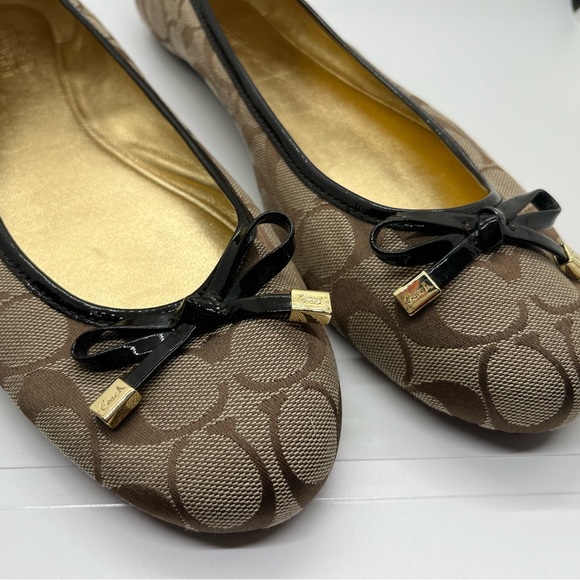 Coach signature ballet flats - excellent condition - size 11 - Picture 3 of 4